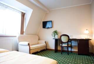 Отель Hotel & SPA Pod Orłem Картузы Двухместный номер с 1 кроватью или 2 отдельными кроватями-8
